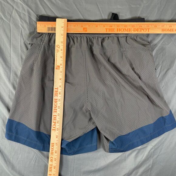 Lululemon Activewear Shorts Men’s Medium Multicolor Stretch Gym Drawstrings - Picture 3 of 4